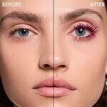 Dior DIORSHOW Overvolume řasenka pro extra objem 2 of 5 Overvolume řasenka pro extra objem