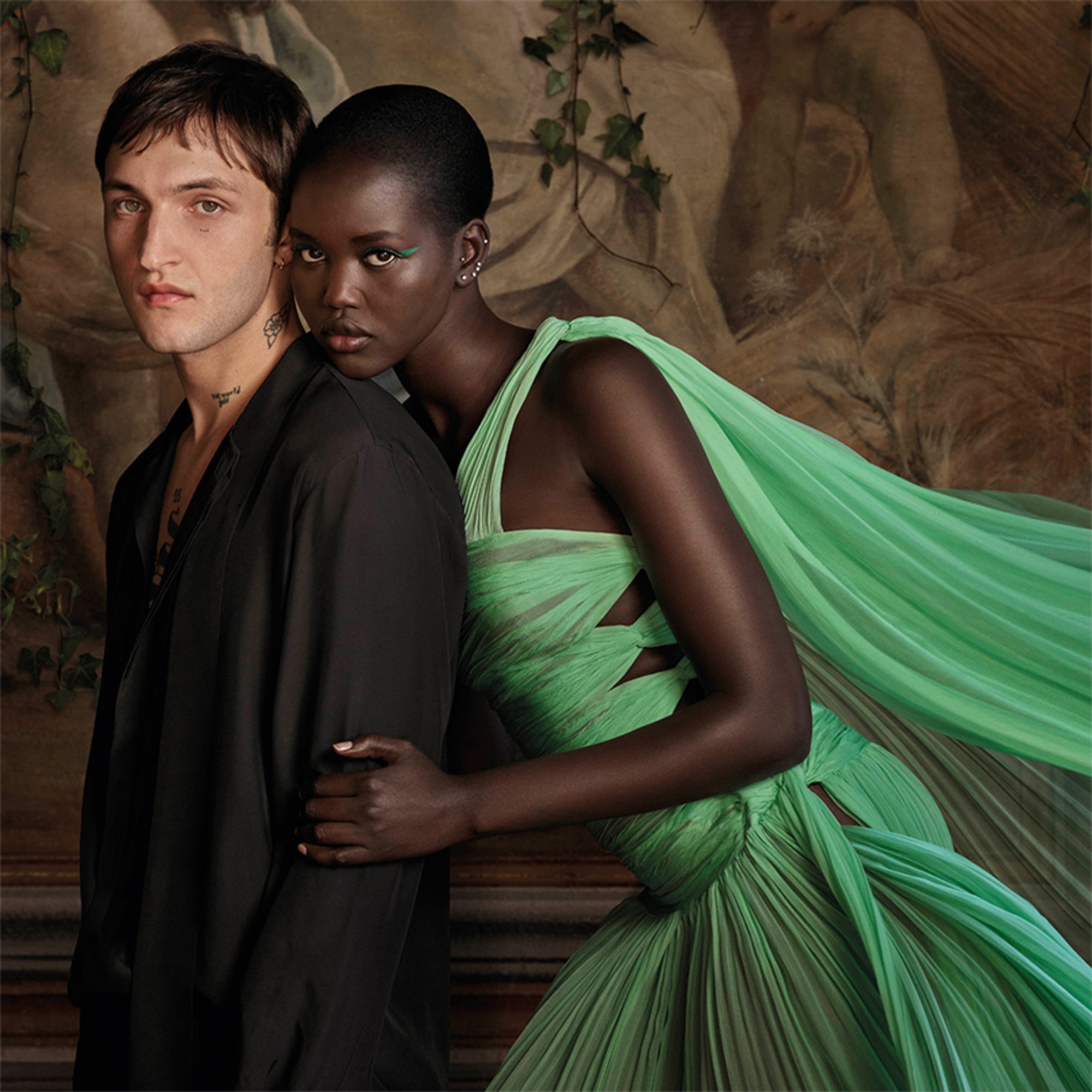 100 ML VALENTINO BORN IN ROMA GREEN STRAVAGANZA UOMO Toaletní voda pro muže  4 of 8 Toaletní voda pro muže