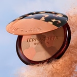 GUERLAIN TERRACOTTA LIGHT Bronzující rozjasňující pudr 5 of 5 Bronzující rozjasňující pudr