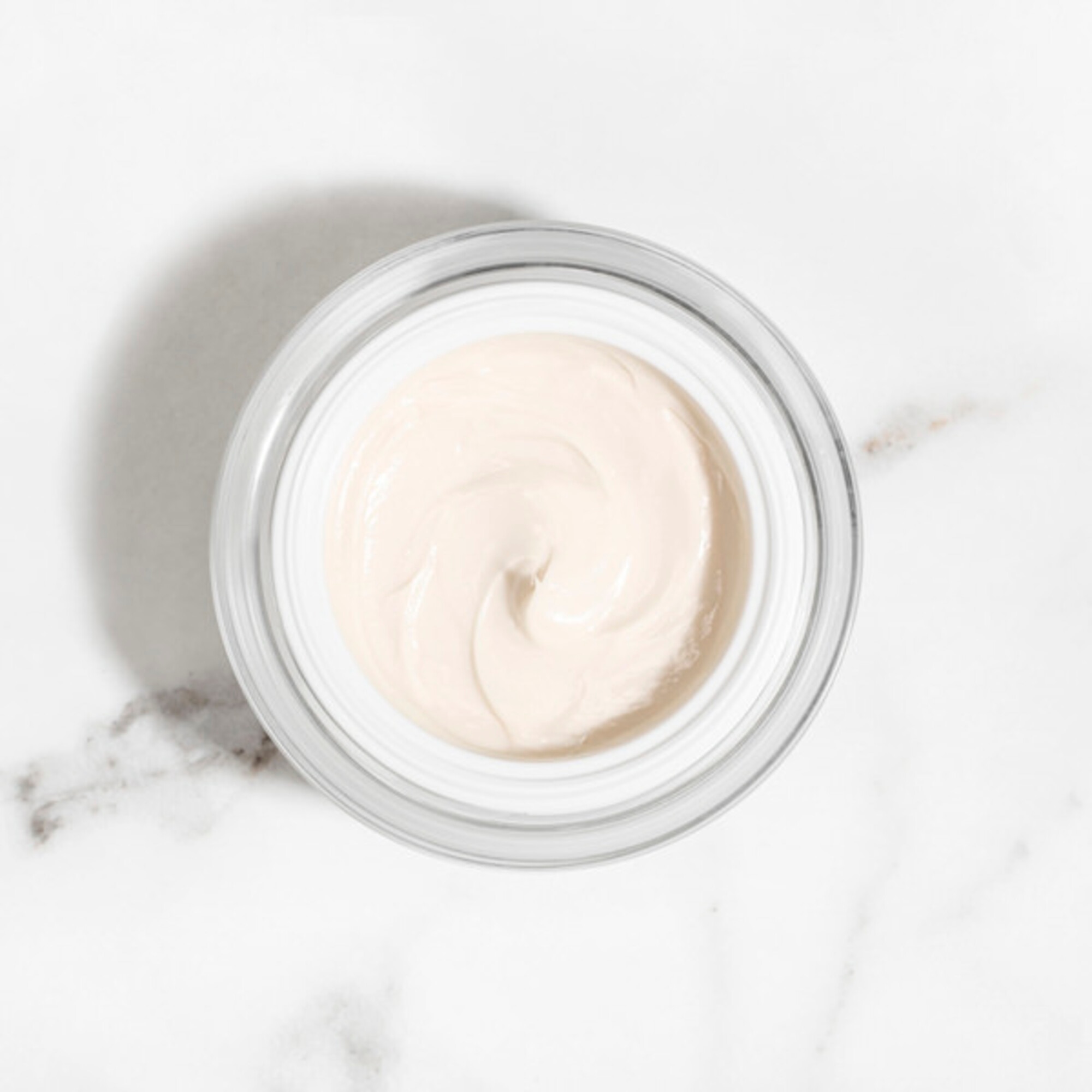 Kompletní péče o okolí očí a rtů proti stárnutí