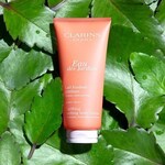 200 ML Clarins EAU DES JARDINS UPLIFTING MELTING BODY LOTION Tělový krém  3 of 3 Tělový krém