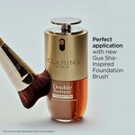  Clarins DOUBLE SERUM FOUNDATION Hybridní sérum-make-up nové generace  2 of 3 Hybridní sérum-make-up nové generace