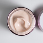 50 ML Sisley BLACK ROSE SKIN INFUSION CREAM Denní rozjasňující péče o pleť 5 of 7 Denní rozjasňující péče o pleť