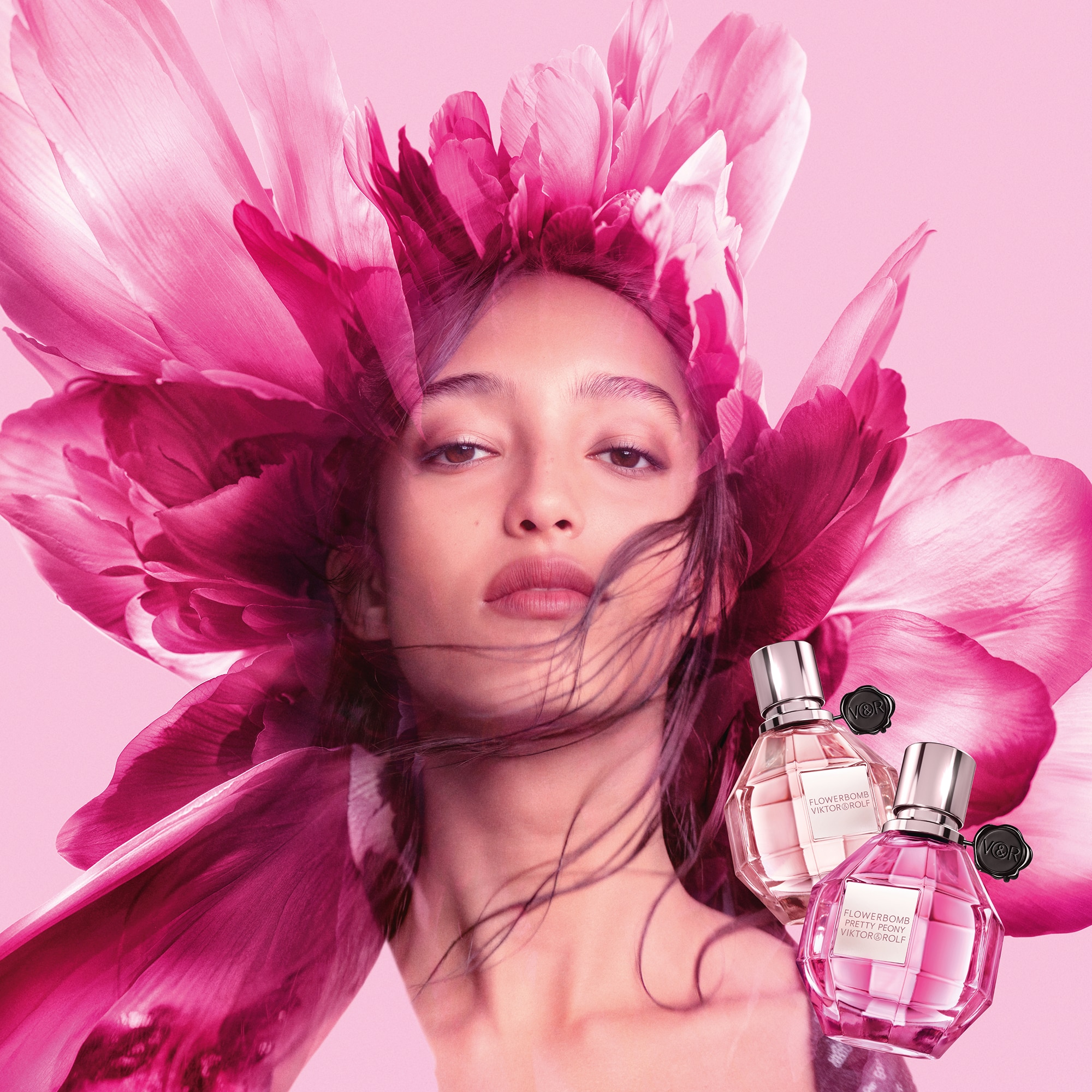 30 ML VIKTOR & ROLF FLOWERBOMB PRETTY PEONY Parfémovaná voda  1 of 7 