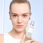 75 ML Lancôme CLARIFIQUE BRIGHTENING REBALANCING WATERY EMULSION Rozjasňující emulze 4 of 6 Rozjasňující emulze