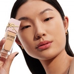 Yves Saint Laurent ALL HOURS GLOW FOUNDATION Dlouhotrvající rozjasňující make-up 2 of 5 Dlouhotrvající rozjasňující make-up
