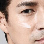 100 ML SHISEIDO MEN ENERGIZING EXTRA LIGHT MOISTURIZER FLUID Lehký hydratační fluid pro muže 2 of 4 Lehký hydratační fluid pro muže