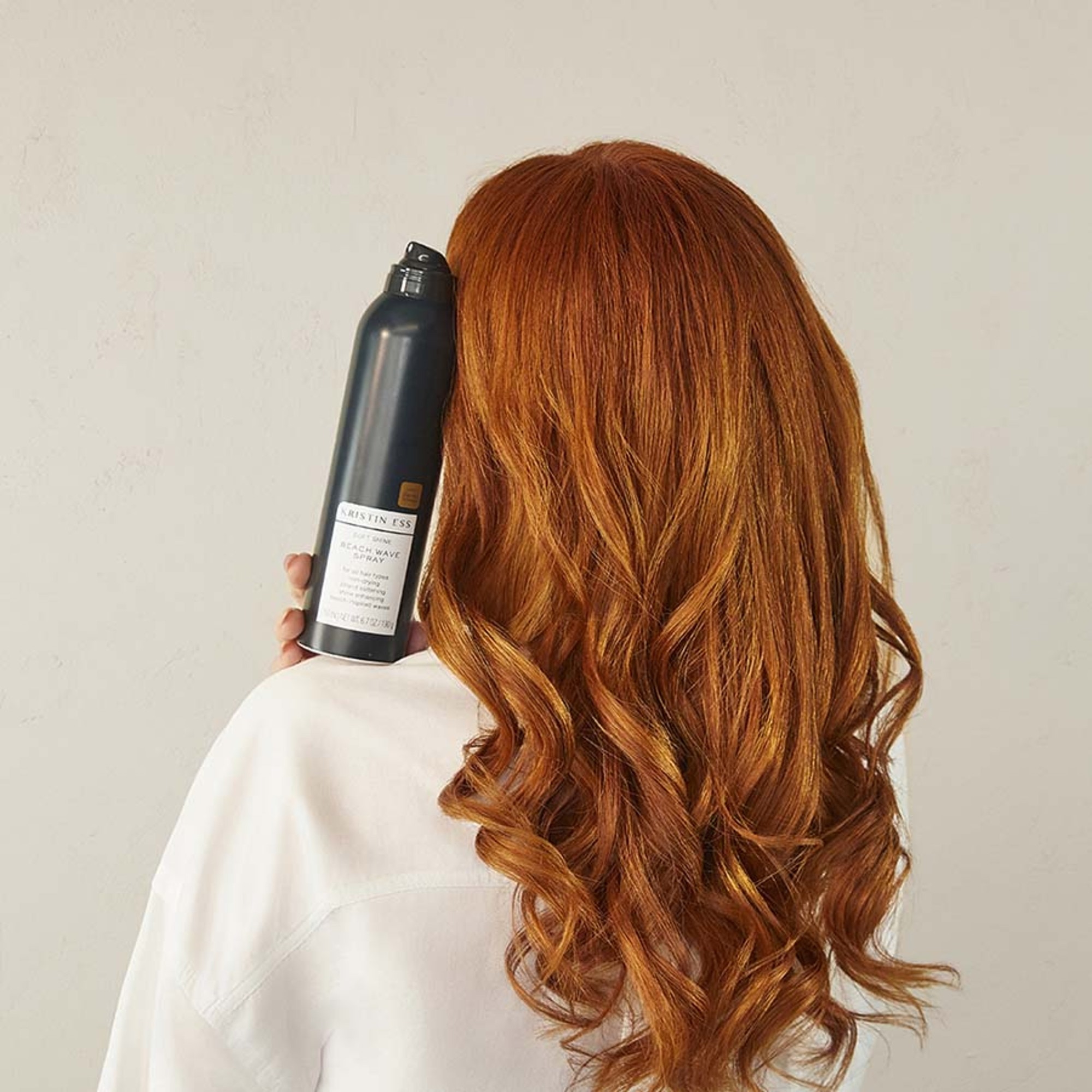 Jemný sprej pro plážové vlny