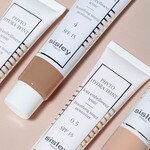  Sisley PHYTO-HYDRA TEINT Zkrášlující tónovací hydratační krém s SPF 15  5 of 7 Zkrášlující tónovací hydratační krém s SPF 15