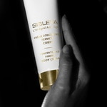 150 ML Sisley L'INTÉGRAL ANTI-ÂGE CONCENTRATED FIRMING BODY CREAM Krém na tělo proti stárnutí 4 of 6 Krém na tělo proti stárnutí