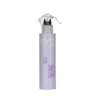 200 ML Kyo SMOOTH SYSTEM Stylingový sprej na vlasy  1 of 2 