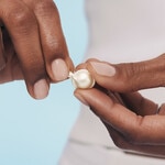 30 KS Elizabeth Arden HYALURONIC ACID + PEPTIDES CERAMIDE CAPSULES HYDRA-PLUMPING SERUM Sérum 7 of 7 Sérum