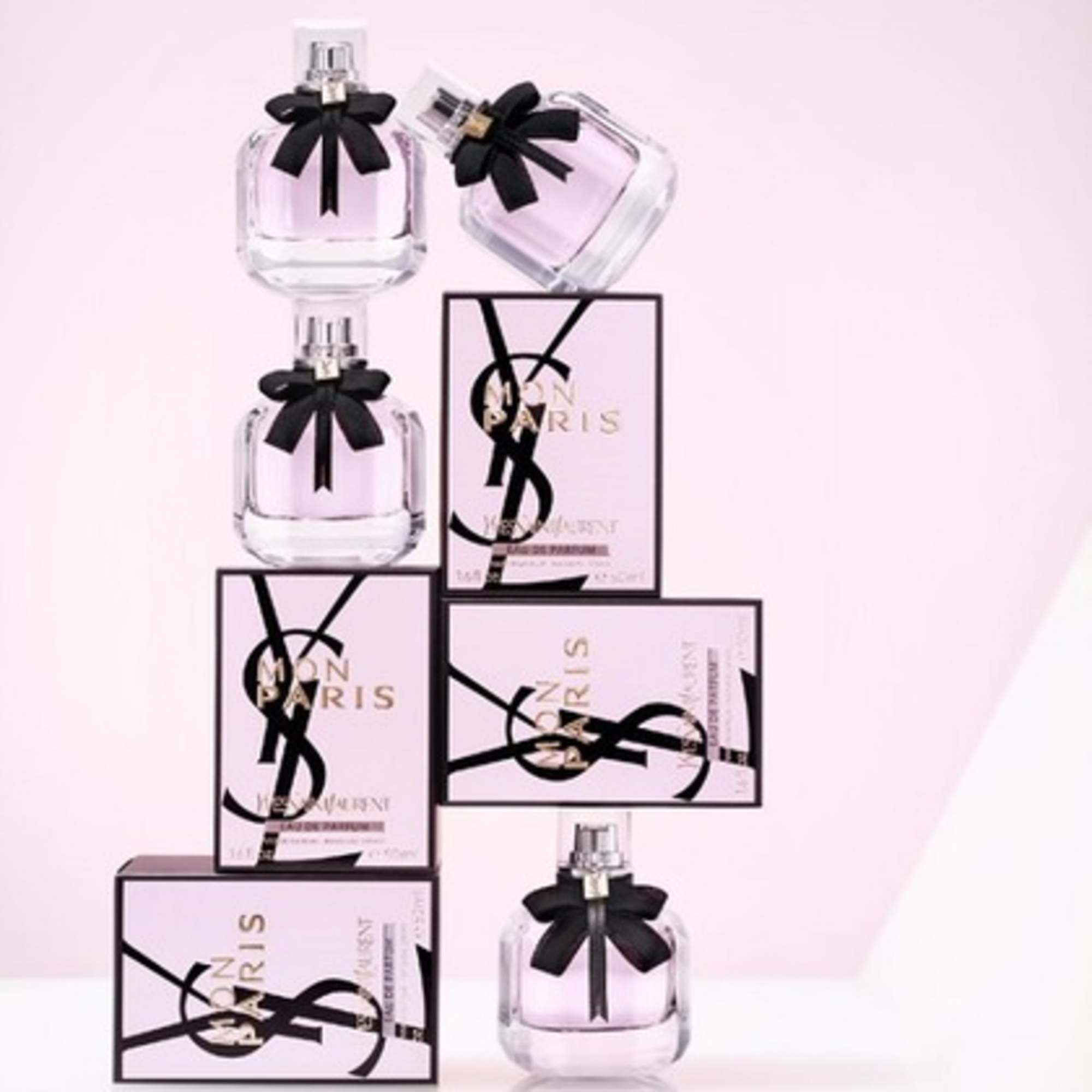90 ML Yves Saint Laurent MON PARIS Parfémovaná voda pro ženy  1 of 3 