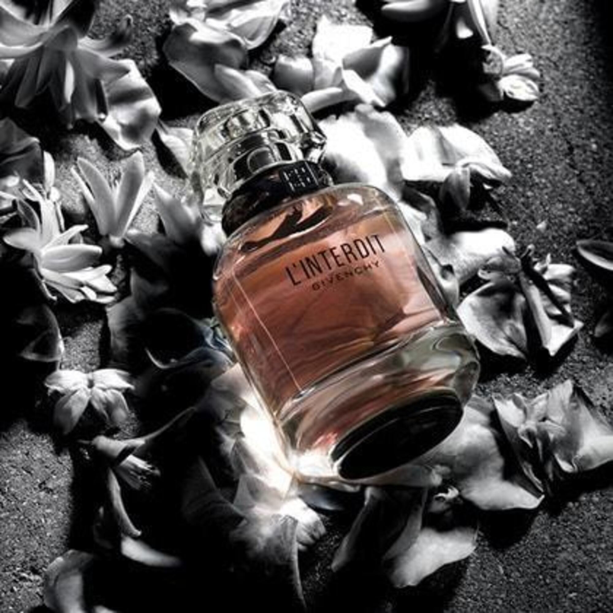 80 ML GIVENCHY L´INTERDIT Parfémová voda pro ženy  1 of 3 