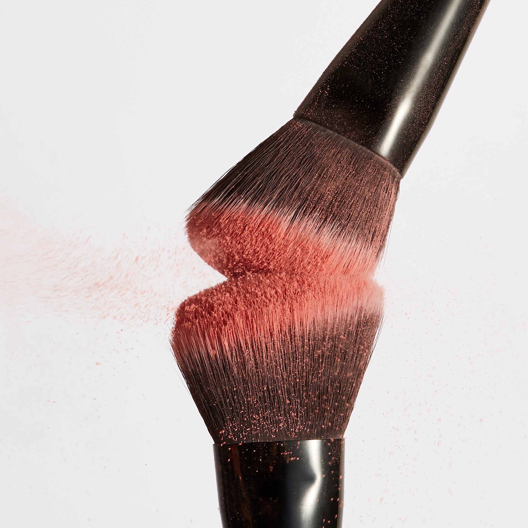 Štětec na tvářenku a bronzer