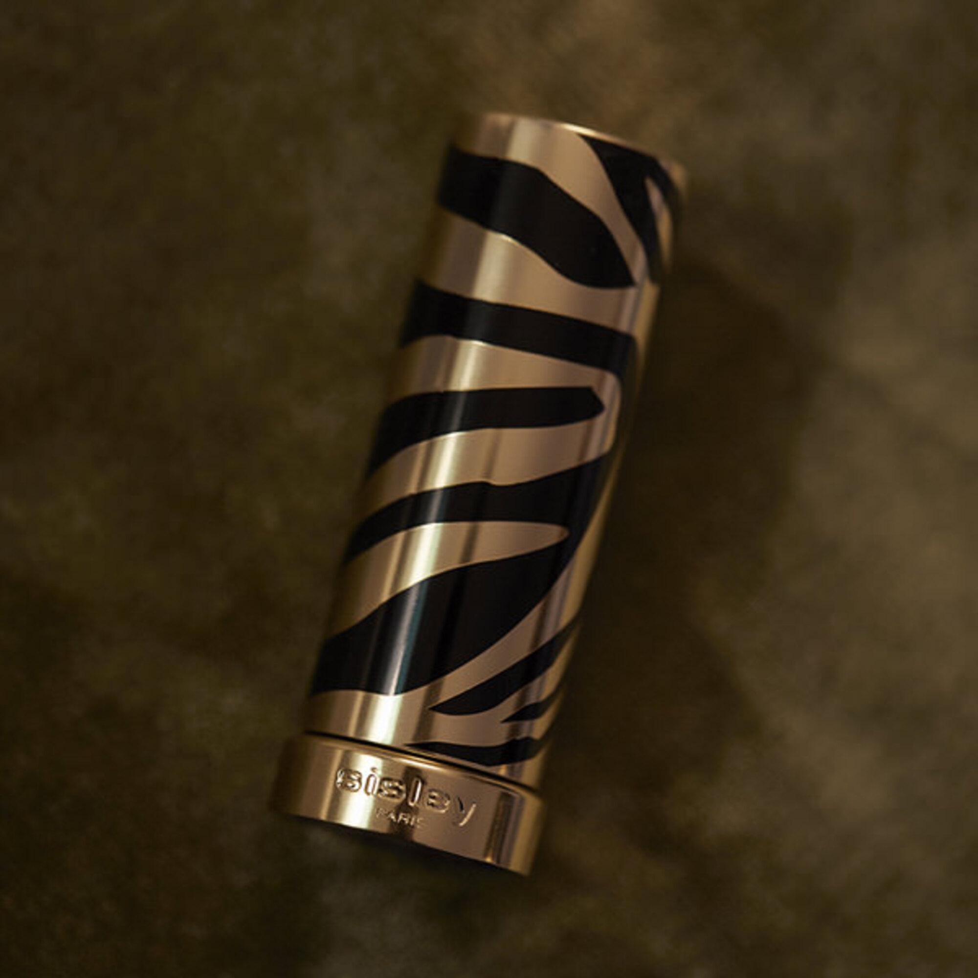 Dlouhotrvající hydratační rtěnka