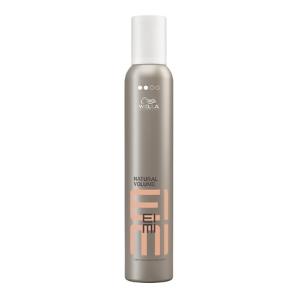300 ML Wella Professionals EIMI VOLUME NATURAL VOLUME Stylingová pěna se střední fixací 1 of 1