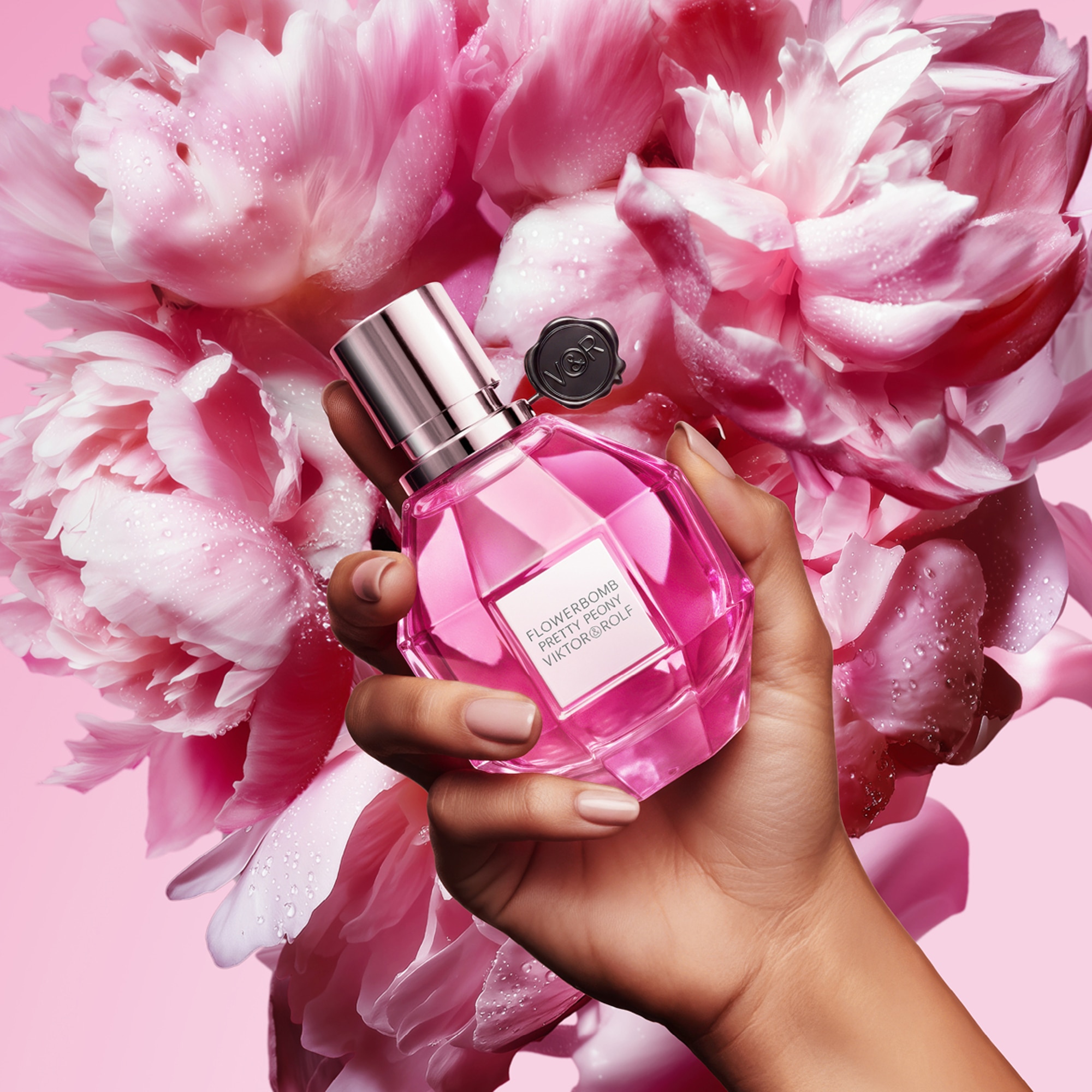 30 ML VIKTOR & ROLF FLOWERBOMB PRETTY PEONY Parfémovaná voda  1 of 7 