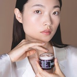 50 ML Sisley BLACK ROSE SKIN INFUSION CREAM Denní rozjasňující péče o pleť 6 of 7 Denní rozjasňující péče o pleť