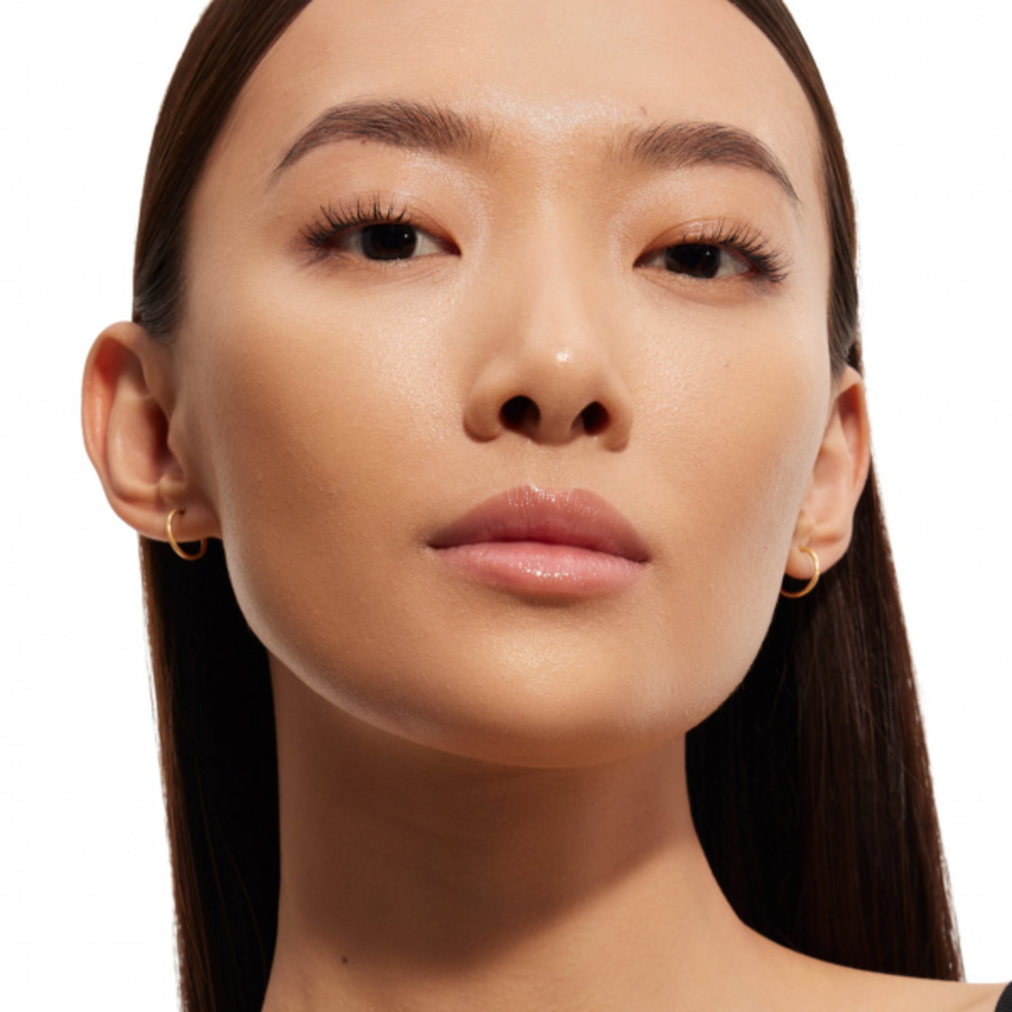 Dlouhotrvající rozjasňující make-up