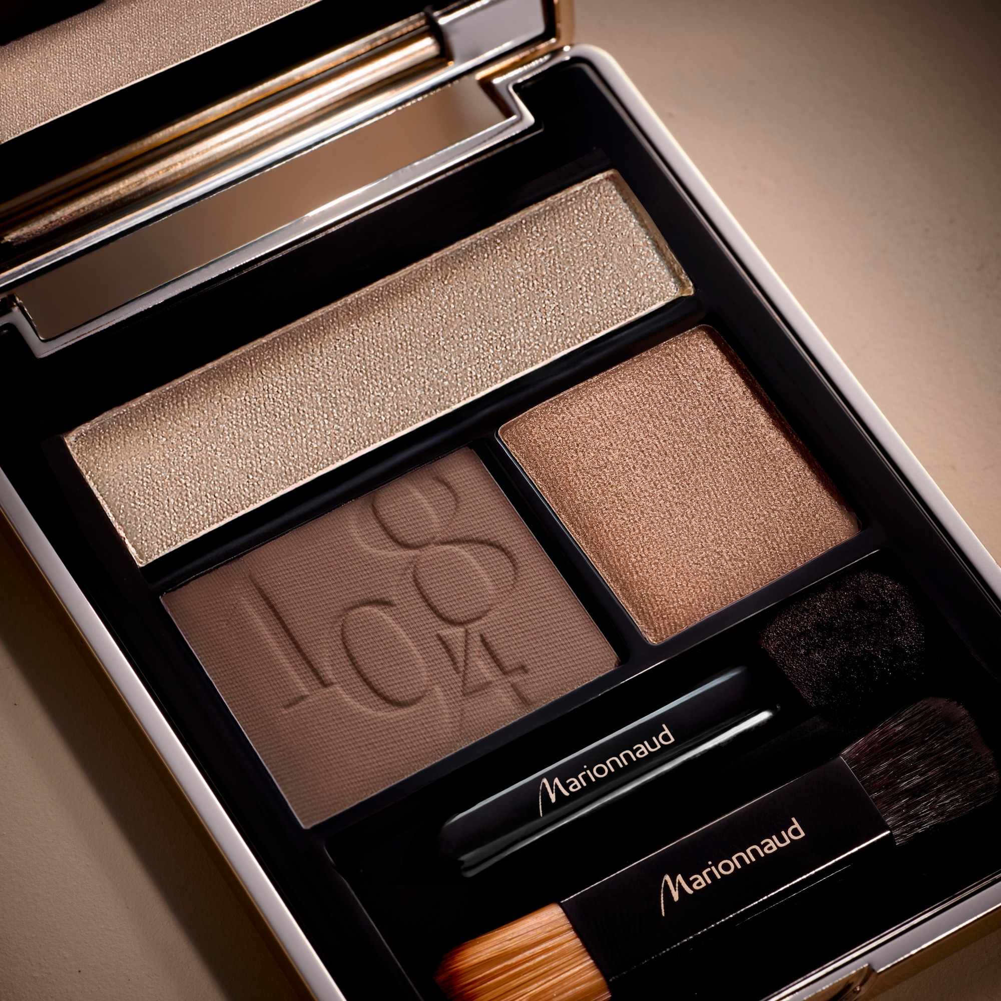 Paletka očních stínů