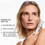 20 ML Dior CAPTURE TOTALE RETISHOT Noční koncentrovaná péče s retinolem 4 of 5 Noční koncentrovaná péče s retinolem