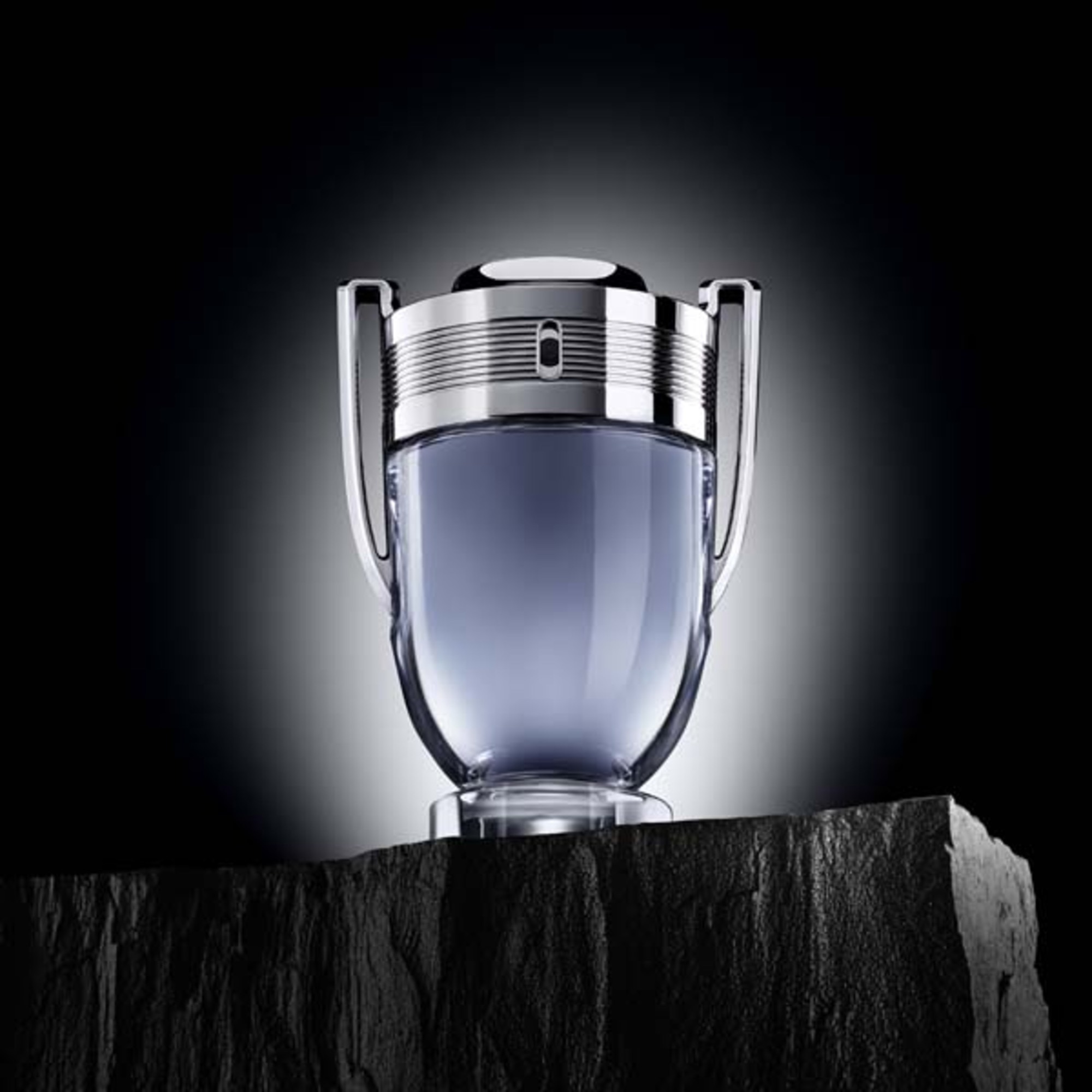 100 ML RABANNE INVICTUS Toaletní voda pro muže 1 of 8