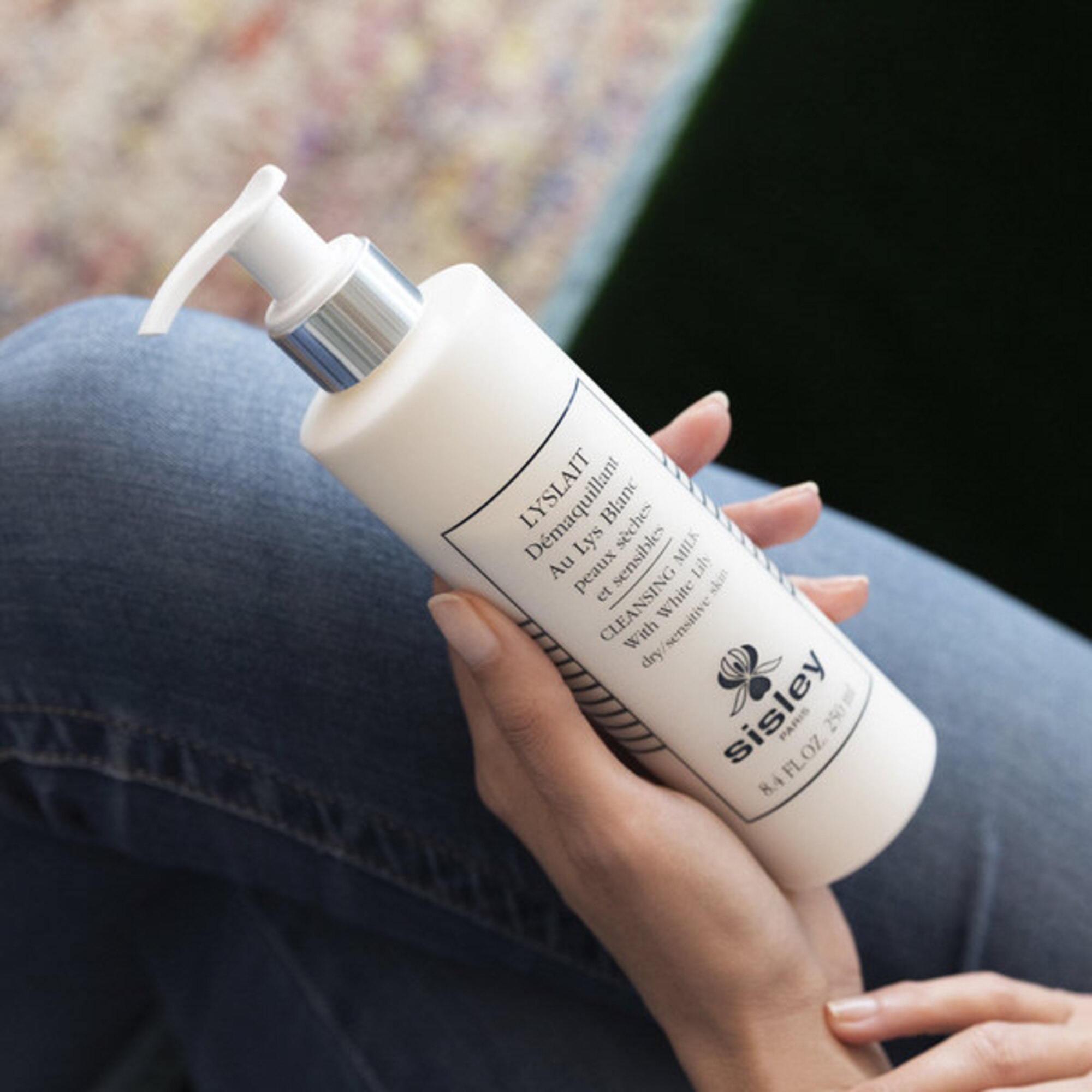 Čistící mléko pro suchou a citlivou pleť