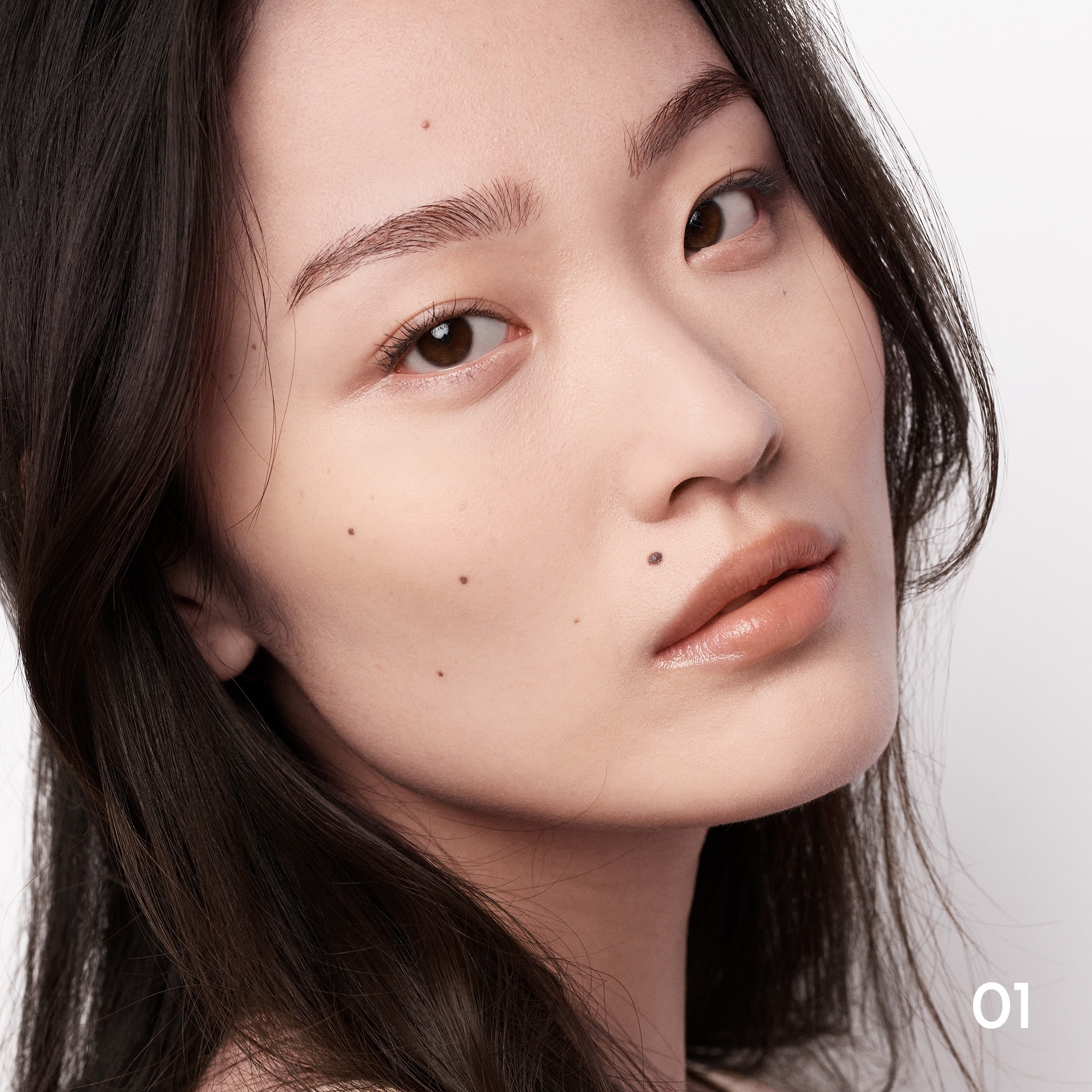 Zdokonalující a rozjasňující pudr