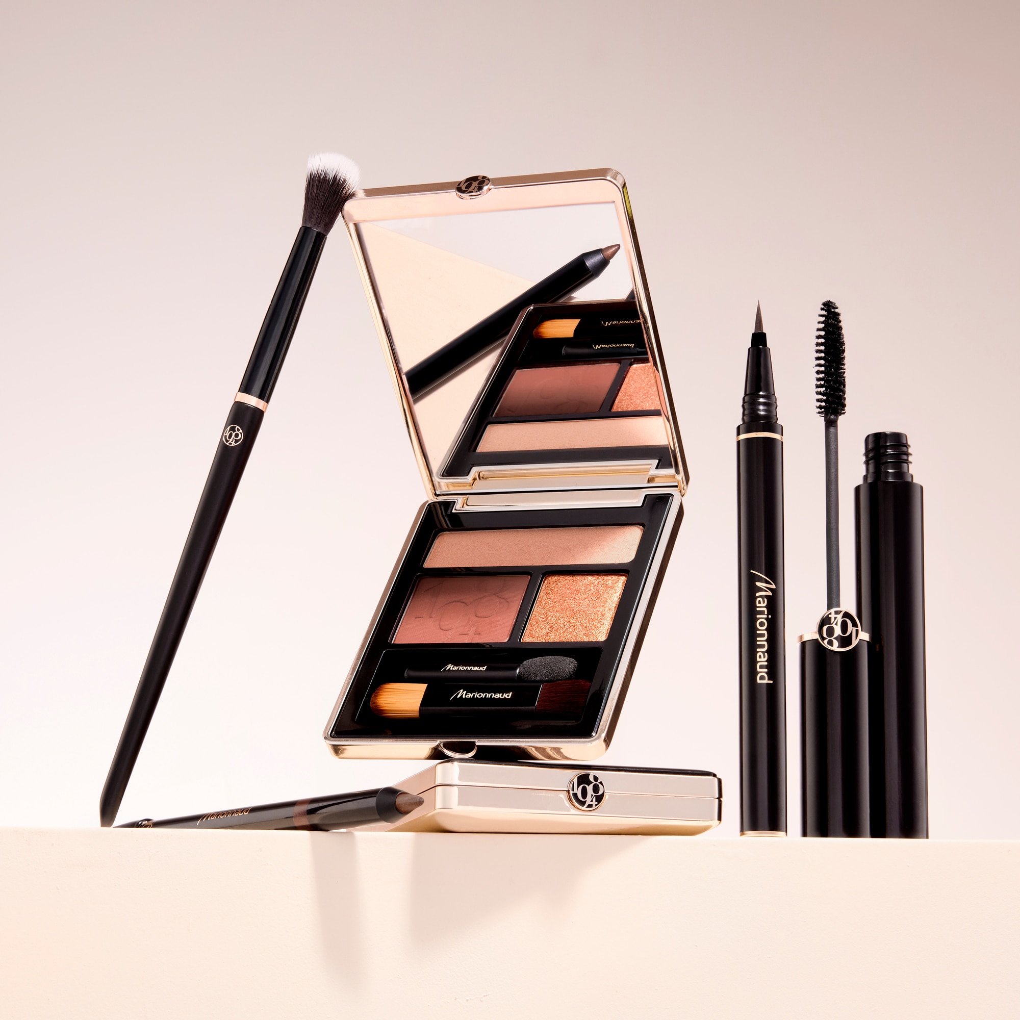 Paletka očních stínů