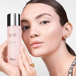  Dior CAPTURE TOTALE INTENSIVE ESSENCE LOTION Pleťové mléko  3 of 3 Pleťové mléko