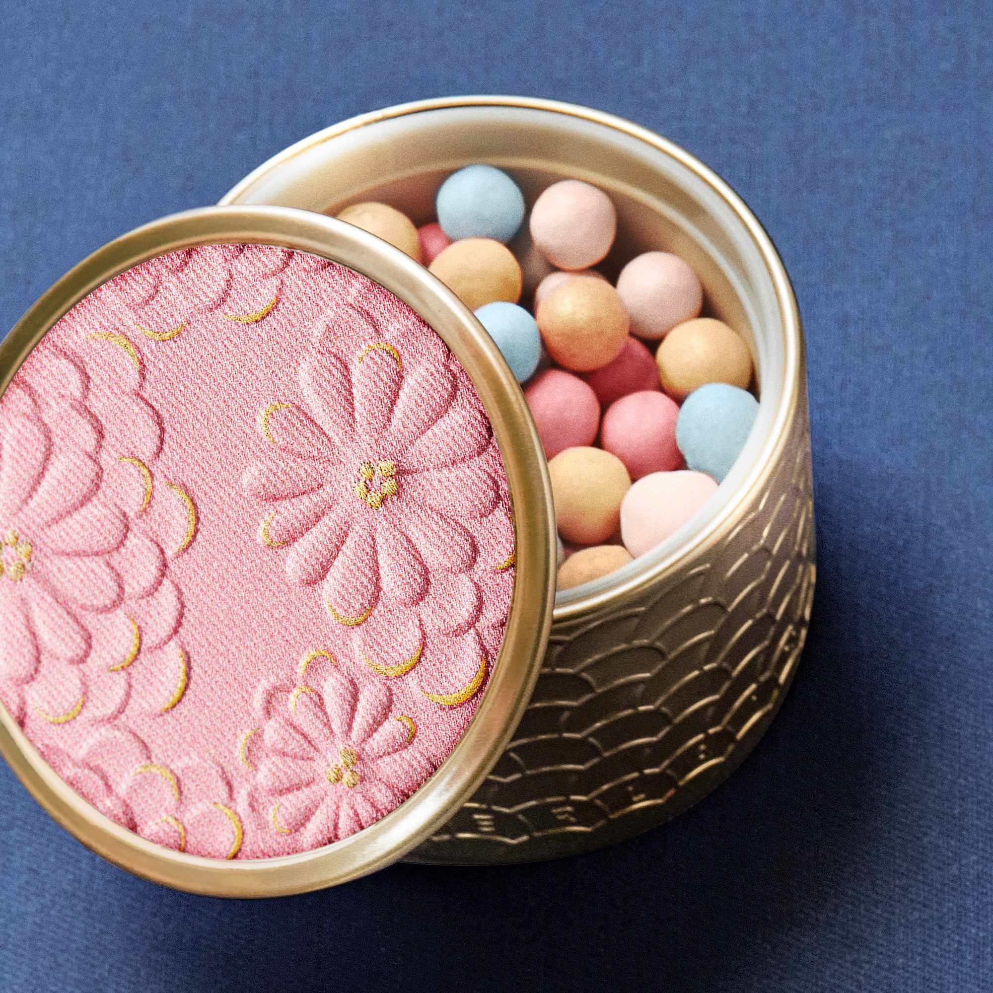 Rozjasňující pudrové perly - Limitovaná edice