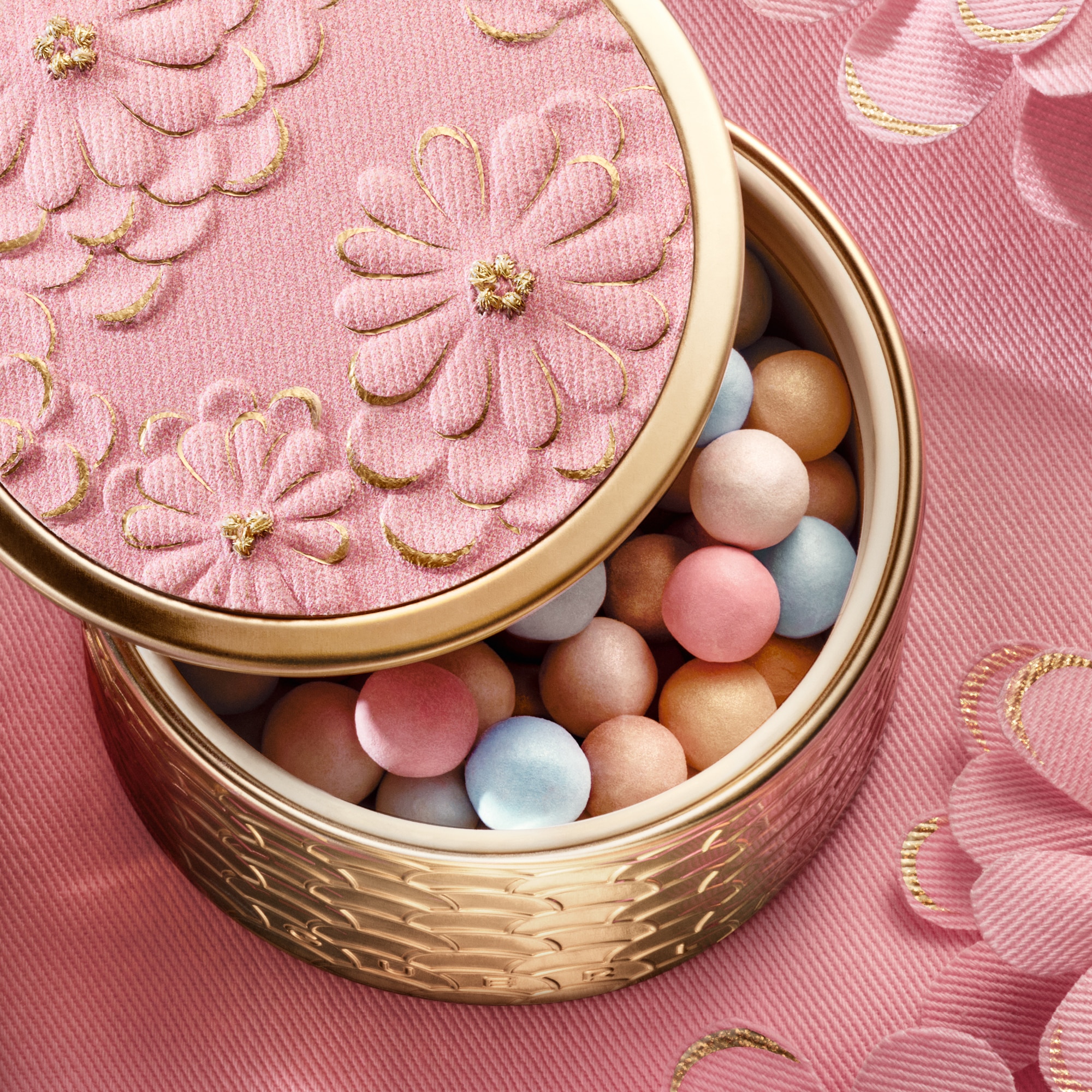 Rozjasňující pudrové perly - Limitovaná edice