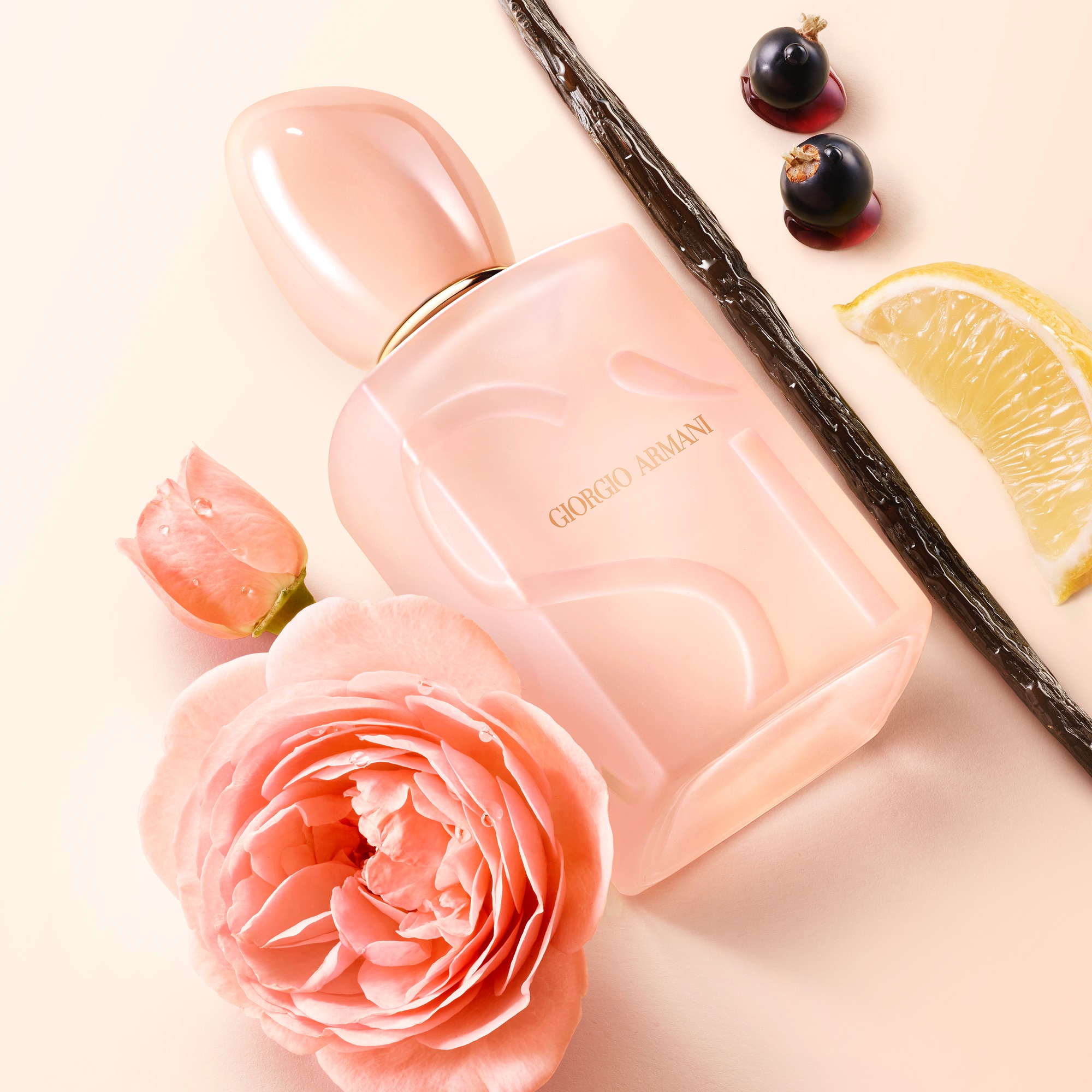 100 ML Armani SÍ NUDE BLOOM Parfémovaná voda 1 of 4