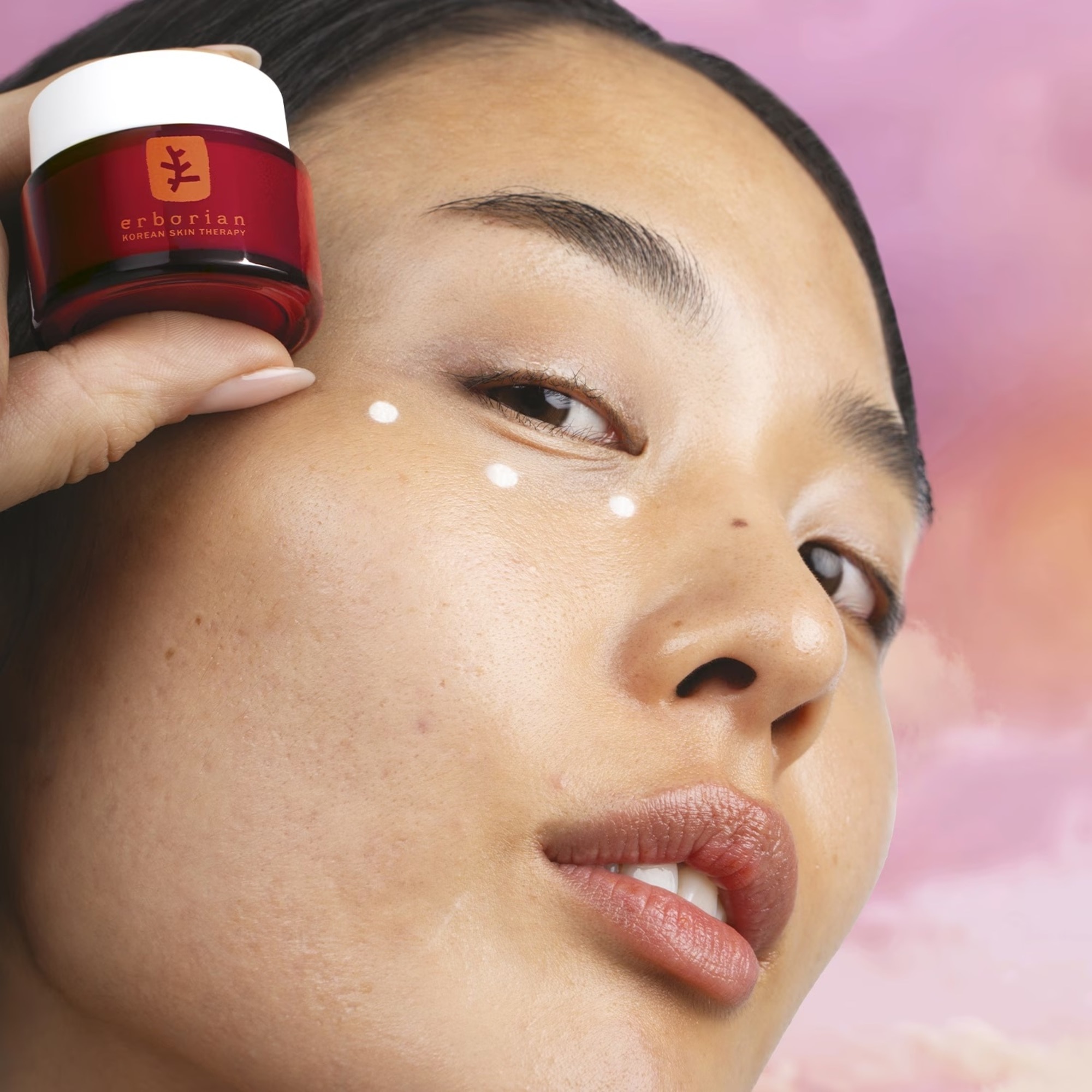 Multifunkční oční krém