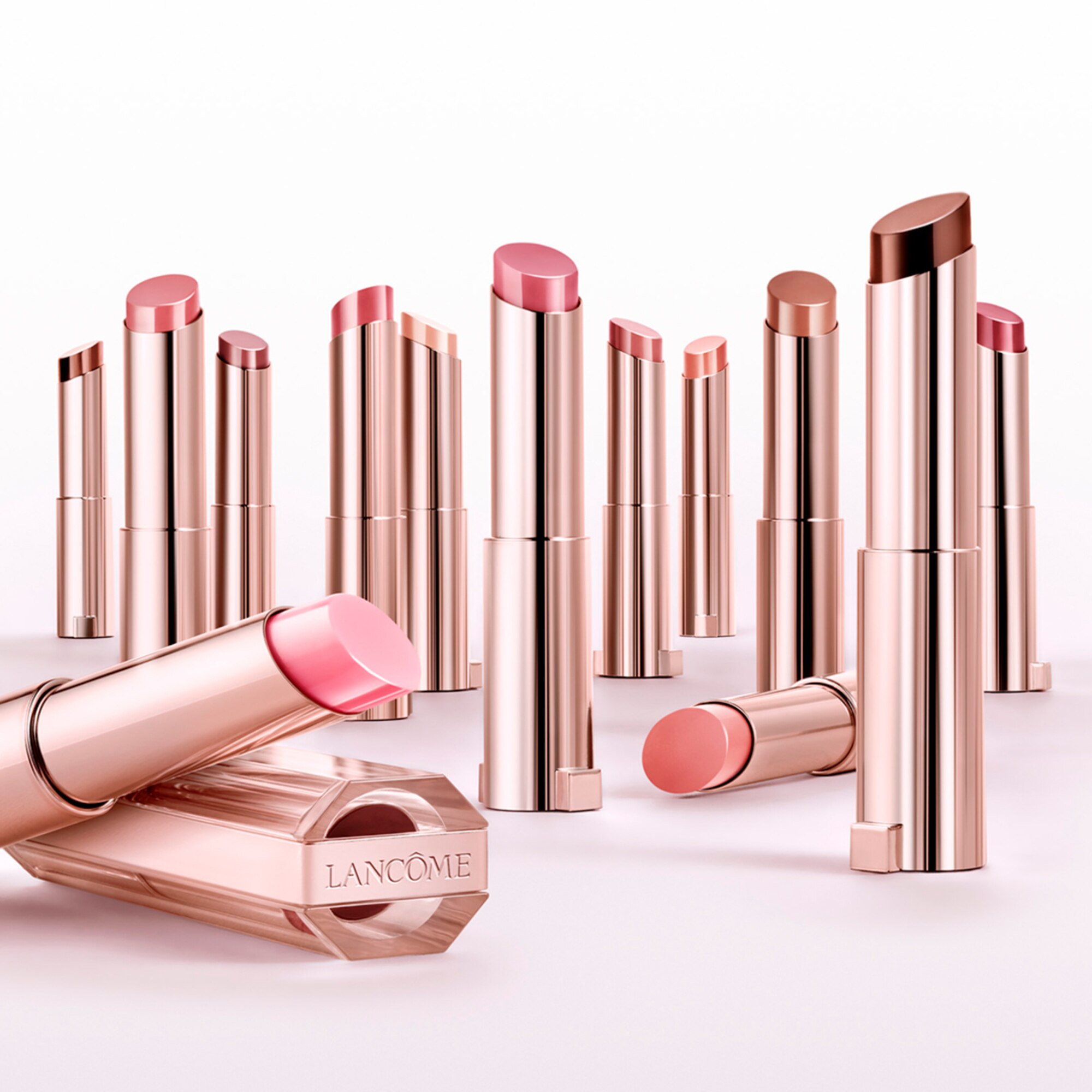 Lancôme LIP IDÔLE SQUALANE-12 BUTTERGLOW Balzám s jemným leskem 1 of 8