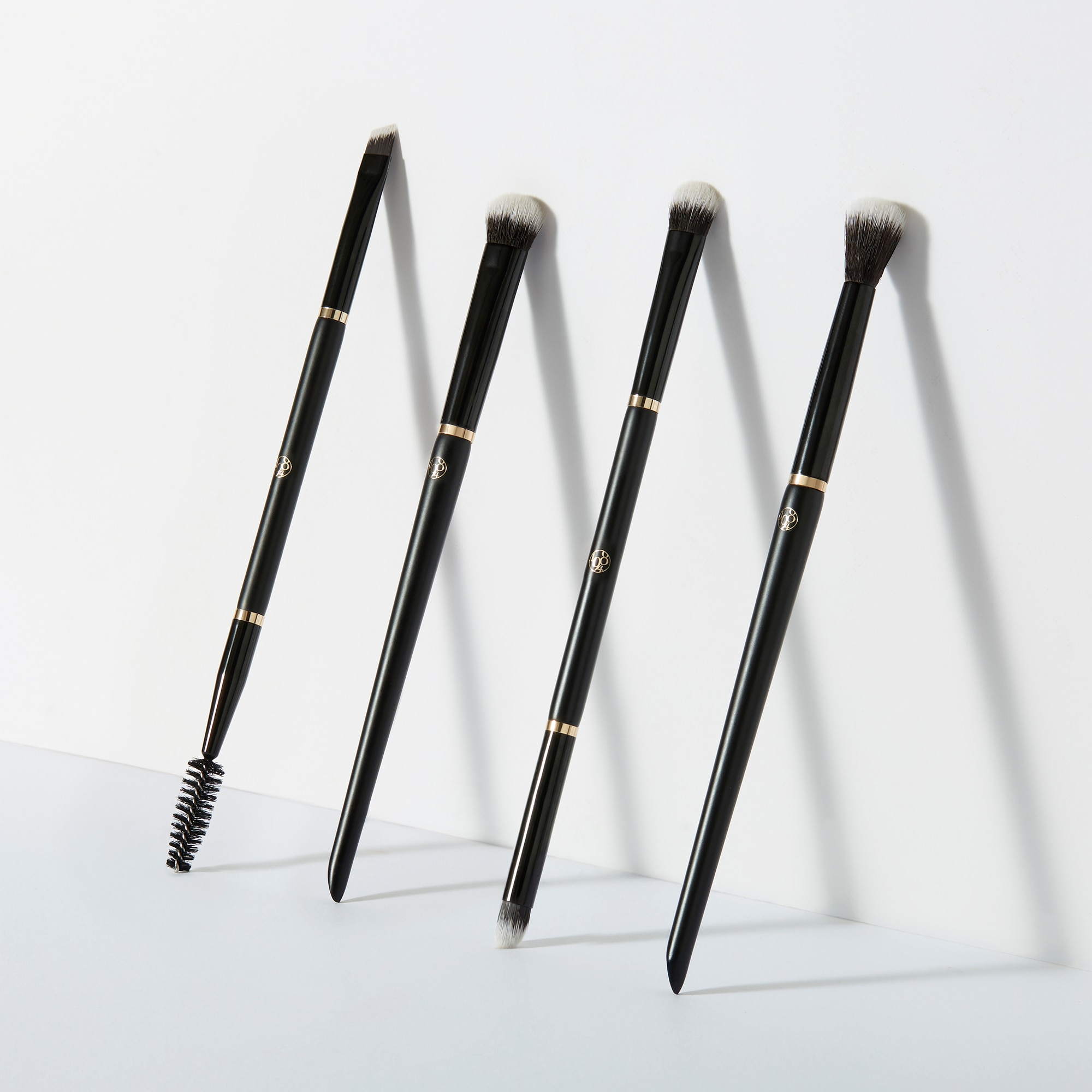 Štětec na oční stíny