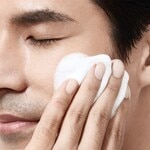 125 ML SHISEIDO MEN FACE CLEANSER Čisticí pěna pro muže 4 of 5 Čisticí pěna pro muže