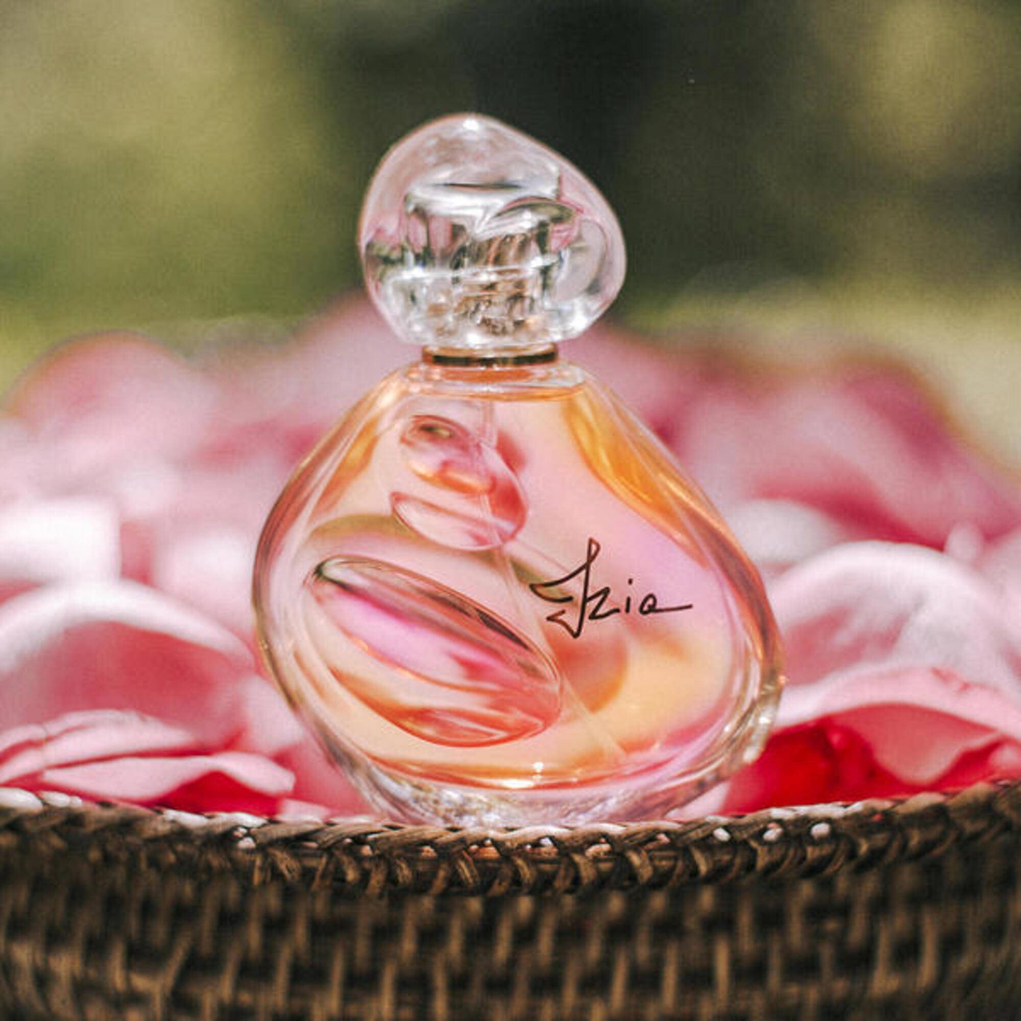 100 ML Sisley IZIA Parfémovaná voda pro ženy 1 of 6